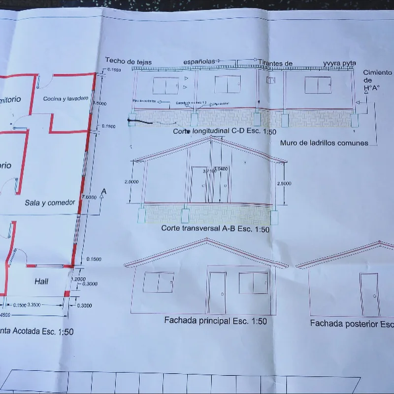 Plano de arquitectura con cortes y fachadas